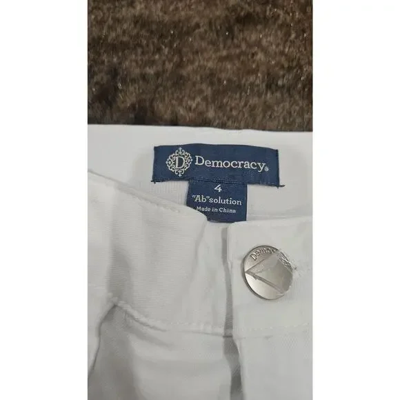 Democracy Women's White Shorts Size 4 Mid Rise Stretch - Picture 3 of 5